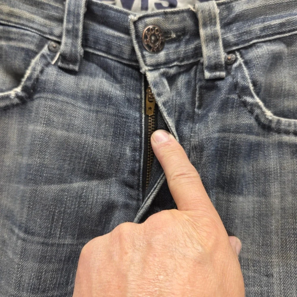 Vintage Levis Blue Star Jeans Mens Blue Buckle Back Honeycomb Zip Fly Fits 32x30